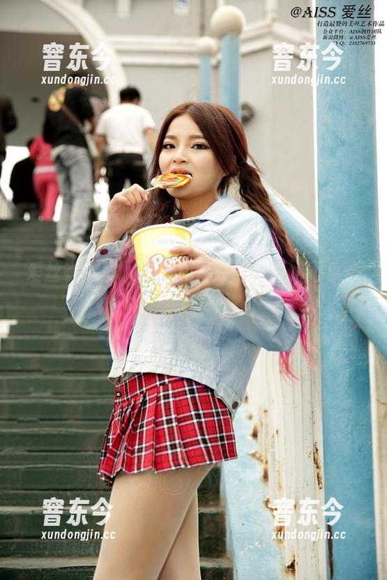 爱丝在这里，长腿女警专属资源，不小心多翻了一页？