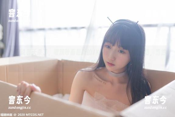 MTYH喵糖映画 他们说春天来了,喵糖映画最新的JK制服照片证明这一切,当然还有我愚蠢的神情。