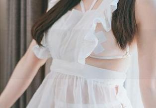Pia(피아)的教室写真集更新，坐在教室却像飞在云端，别提多舒坦