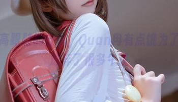最新高跟鞋的分享，Quan冉有点饿为了造型放弃了很多午餐
