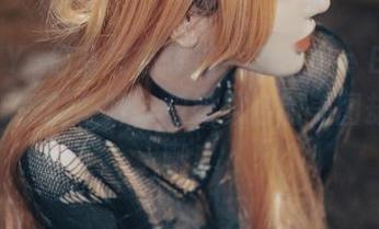 LOOZY–你有没有想过,Son Ye Eun也是个无聊的画师,但她做出的美图却不无聊!