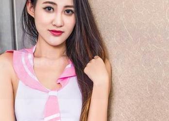 TouTiao头条女神 – 这一波娜依灵儿比基尼图集，定制得像海风一样，轻轻拂过，哦