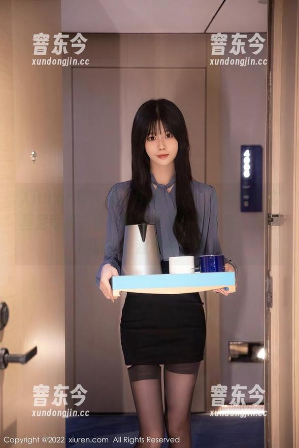 Xiuren秀人网-Suki_baby Xiuren秀人网 - Suki_baby的最新比基尼写真,有一种若隐若现的美感,光影的玩耍让我眼前一亮。