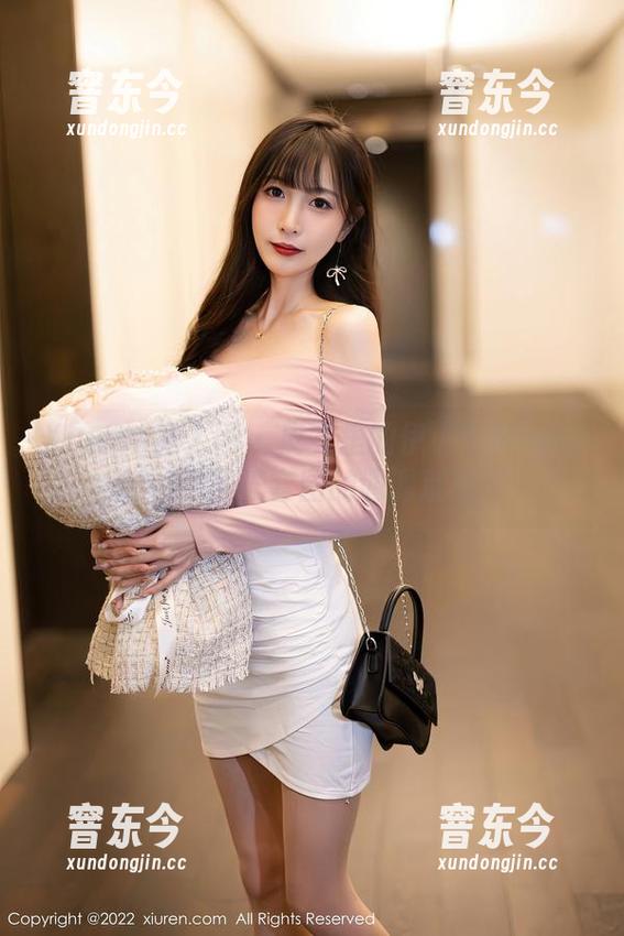 Xiuren秀人网-伊小七MoMo Xiuren秀人网 - 皮衣里的伊小七MoMo,无圣光套图的调调别致