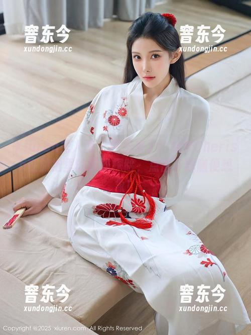 Xiuren秀人网-绮梦Cherish Xiuren秀人网 - 原图来了!绮梦Cherish在旗袍里的优雅探险,点击下载随便想象!