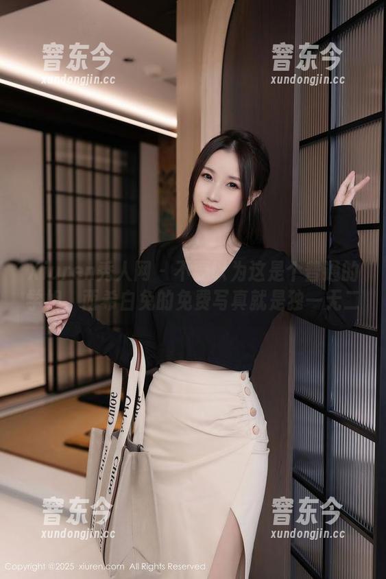 Xiuren秀人网-西希白兔 Xiuren秀人网 - 不要以为这是个普通的学姐,西希白兔的免费写真就是独一无二