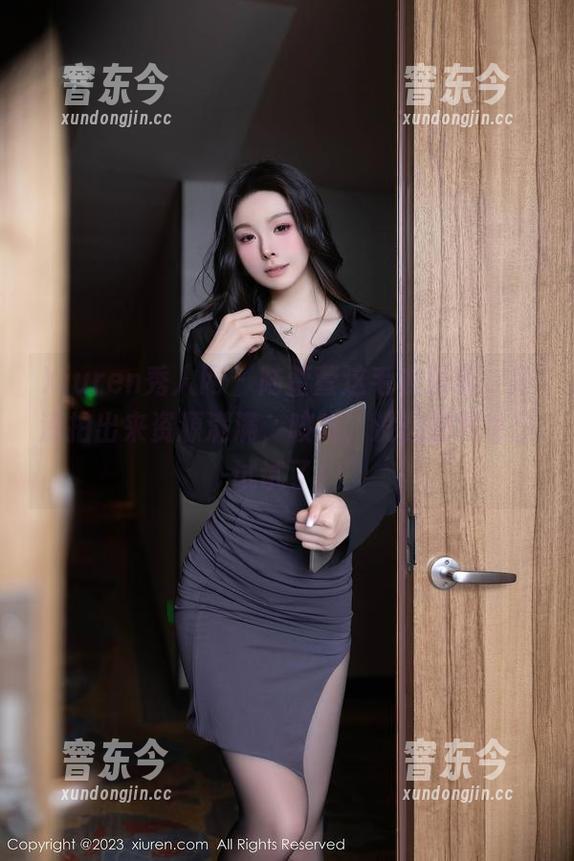 Xiuren秀人网-陆萱萱 Xiuren秀人网 - 陆萱萱这毛衣搭配,高清拍出来资源满满,咳咳,没想到我也想试试了!