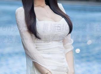 Xiuren秀人网 – 黄婧GIGI泳装集合——你确定这是一组图吗？感觉像是一本杂志。