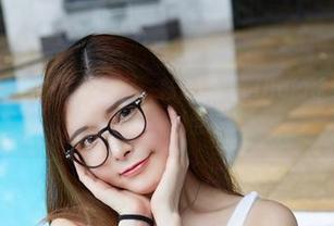 YouWu尤物馆 – 原图来了，陆萱萱Cecilia的水手服。要说哪儿别扭，咱也不说。