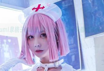 你见过izumi泉桃子的最新苦修女吗？那冬天都能被她这股气场融化了吧。
