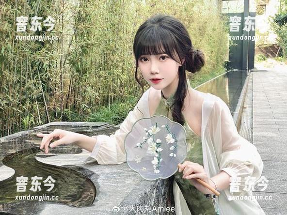 别说玩的只是一缸水，大肉丸Amiee的浴缸在线火力全开，资源来贺！