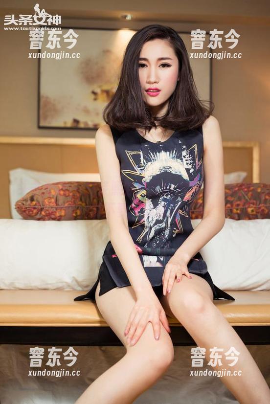 头条女神-刘芸熙 头条女神 - 刘芸熙的镂空图片合集,透过细节,要不要一起窥探一下?