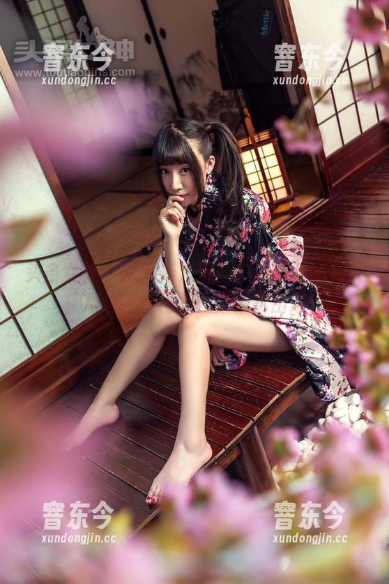 头条女神 - 原图新发现：东南西北的美人，周治宇电椅版图集预定出道！