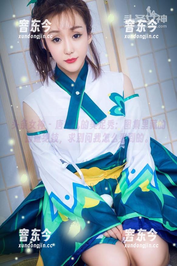 头条女神-唐嫣儿 头条女神 - 唐嫣儿的美足秀:图集里藏的脚趾绝技,求别问我怎么看到的。