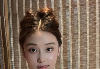 微密圈 – 慎点！奶雯的夏日作品，网盘里藏着些啥？