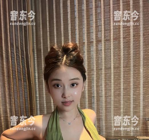 奶雯 微密圈 - 慎点!奶雯的夏日作品,网盘里藏着些啥?