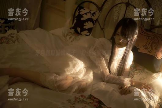 来自魅魔的嫣嫣子，没圣光的写真更好玩