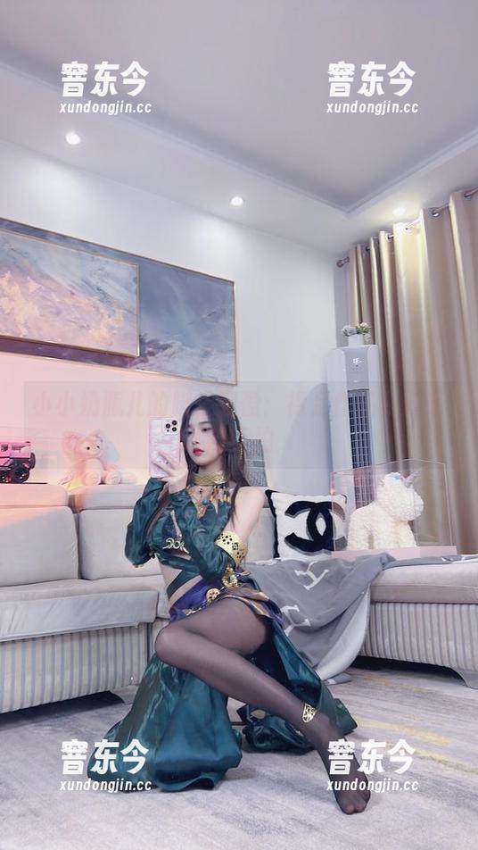 小小奶瓶儿 小小奶瓶儿的脚步轻盈:裸足作品集分享随手拍