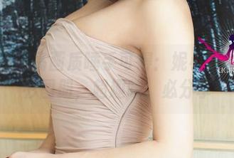 尤果网 – 高画质唾手可得：妮小妖的白衬衫图册，超趣味，必分享