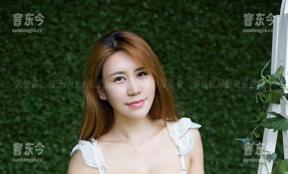 尤物馆-兔子Nina 尤物馆 - 兔子Nina美腿上线,下载这份写真集,你会自问腿有多重要?