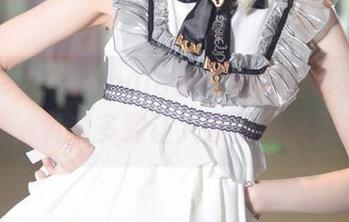 翻阅彩芸_Nebula的‘爱野美奈子’作品集，资源多到让人既惊讶又无奈！