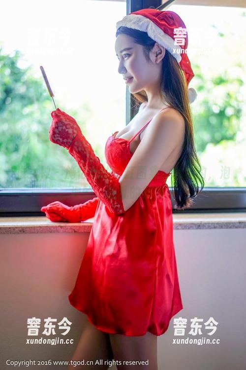 推女神-施忆佳 推女神 - 施忆佳的浴缸图集,水水的,泡泡的,混乱的美感?