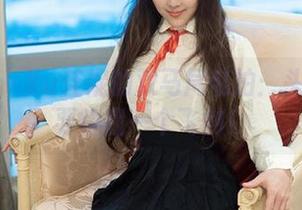 推女郎 – Yu佳妮的双马尾私拍：头发好像要给我一个飞吻！