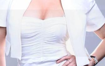 推女郎 – 林萌萌在白裙上留下的瞬间，精选写真里有种淡淡的忧伤，让我忍不住多看了几眼。