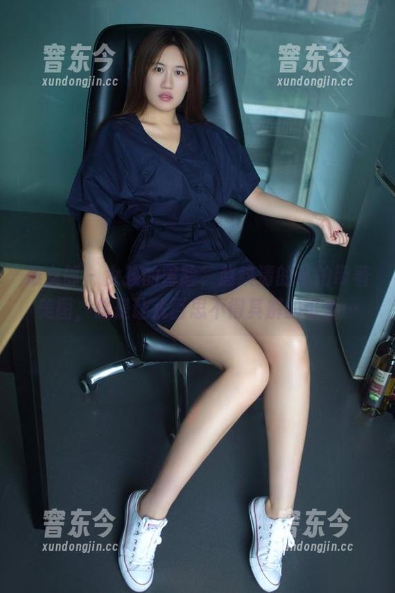 推女郎 - 女孩的冒险，赵纹清的私拍带着美图，总是让我百思不得其解的可爱…