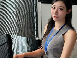 微密圈 – 合集里的是小逗逗总是让人意外，这御姐范根本停不下来。