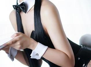 晓美妈的粉色私拍，套图里藏着小秘密哦