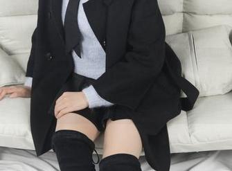 梦丝女神 – VV最新粉红女仆作品，随便一张都让人想叫她‘小姐’