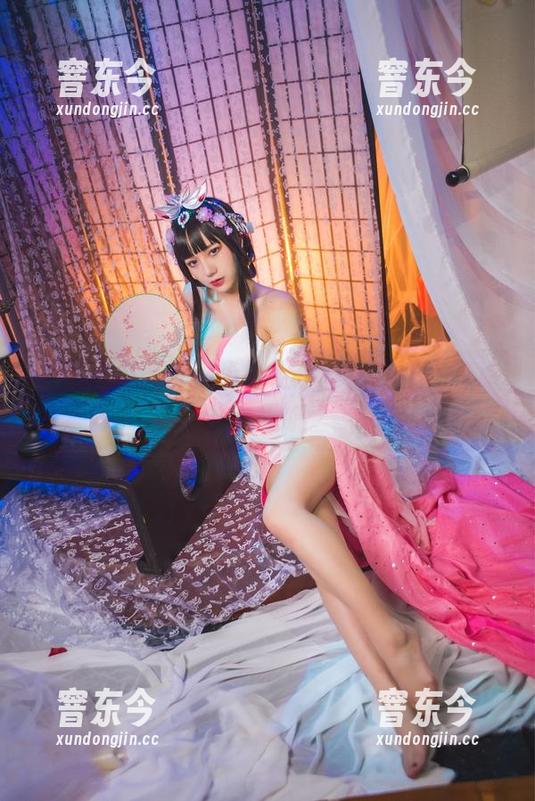 当洛丽塔大哥遇上镂空，在线碰撞，有点儿意思哦。