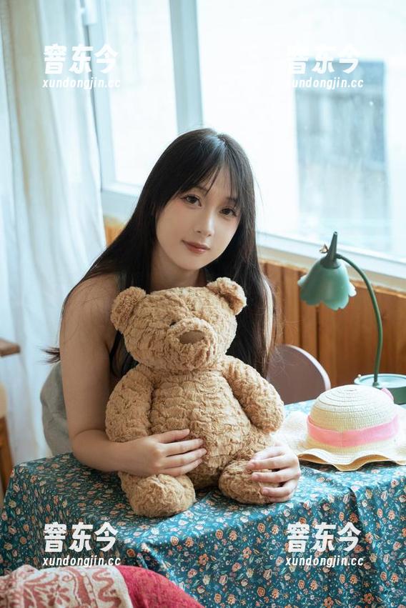 浅安安 浅安安的体操服:就在这图库上,高清到让我愣住,不由自主想多看几眼。