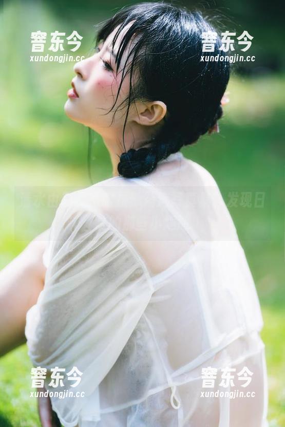 清水由乃的米哈拉：精选写真集，发现日常的那些小尴尬
