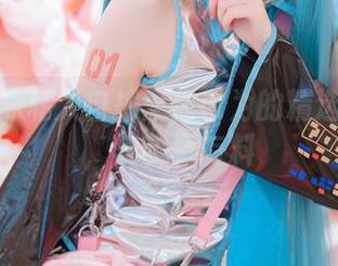 炸酱沐沐私人自拍：你以为的精选写真集，其实更有料