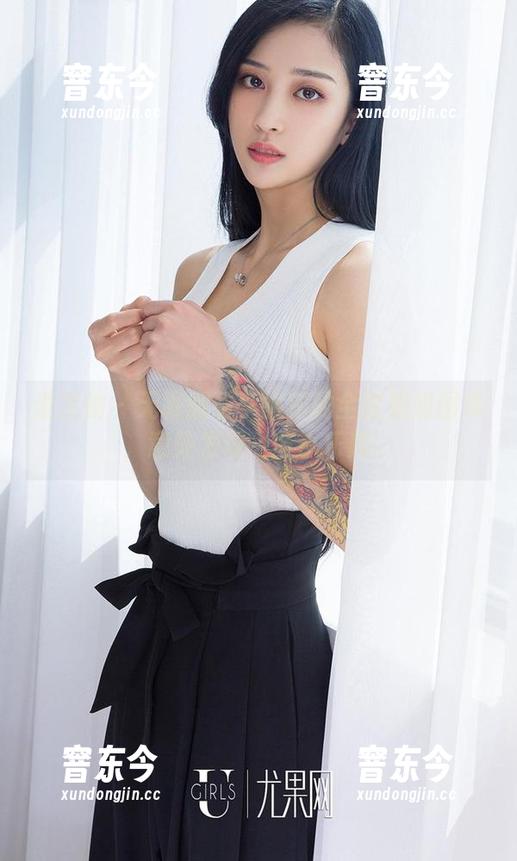 爱尤物-李丽莎 爱尤物 - 无聊翻看李丽莎的全套姐姐图集,意外发现一些小乐趣。