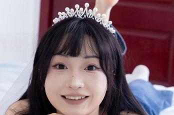 物恋传媒 – 婷婷的教室日常，全套图片与课堂的奇幻冒险
