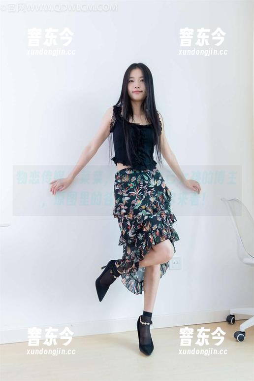 物恋传媒 - 菜菜，胆敢叫自己女孩的博主，原图里的各种神态等你来看！