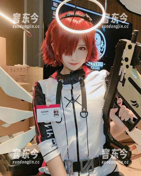 牛仔裤之谜揭晓：神探火狸狸的图片里，她的作品光芒四射！