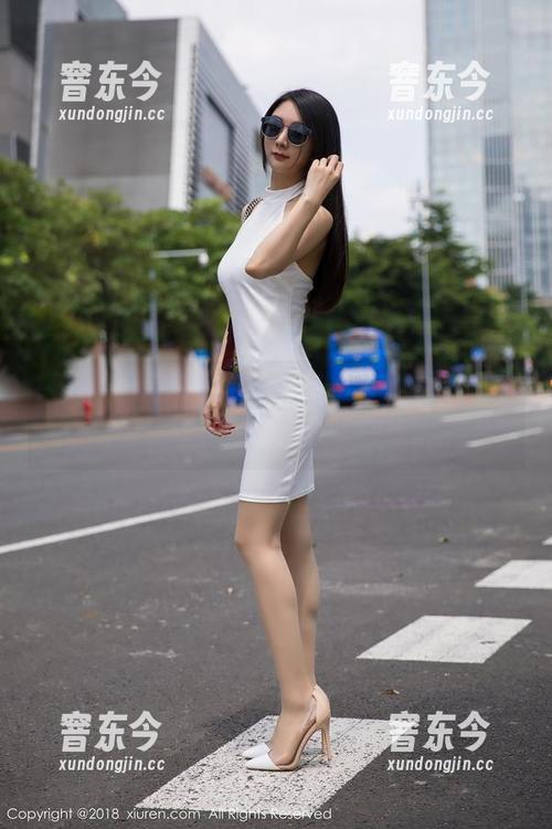 秀人网-允尔 秀人网 - 允尔的夏日私人分享,原图跟我来转转,轻松得让人窒息。