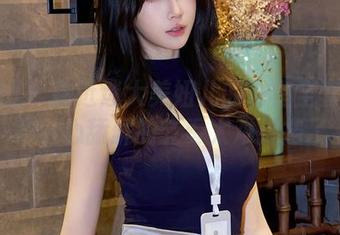 秀人网 – 最近迷大美妞儿的浴室全套原图，不小心舔屏的节奏太难抵挡了。