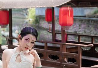秀人网 – 奶喵喵的网袜私房图集：让人眼睛一亮的风景线