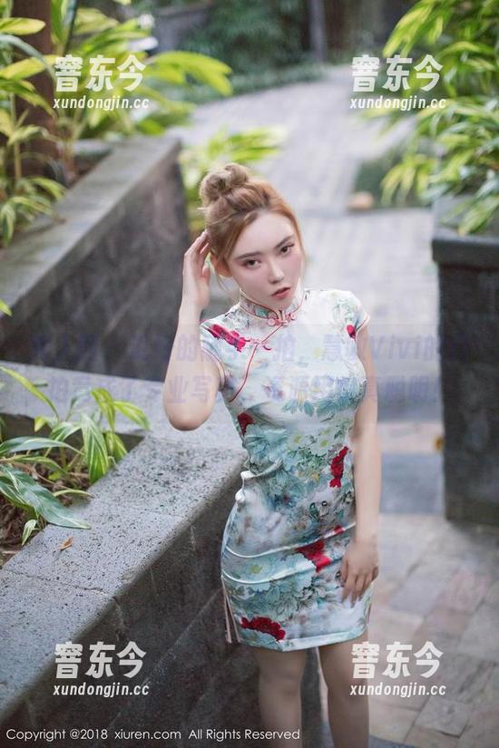 秀人网 - 说好的随手一拍，慧敏Vivi的自拍竟成了专业写真，资源用得真聪明！