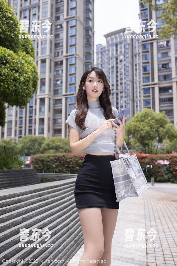 秀人网-李丽莎 秀人网 - 在线围观李丽莎在泳池里的亲密时刻,图片比我还要动人心弦。