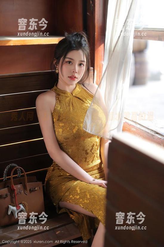 秀人网 - 打破鞋子的束缚！清水美嘉的温柔裸足图片合集