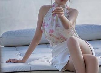 秀人网 – 免费！王曼柔的浴室美图，让你重温‘水里游’的愉悦！