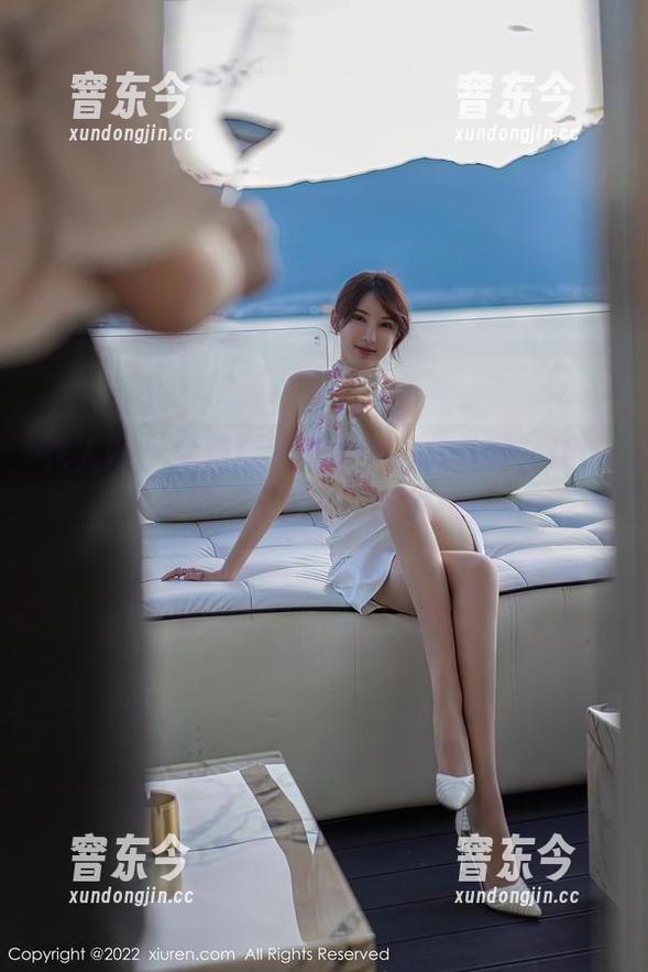 秀人网-王曼柔 秀人网 - 免费!王曼柔的浴室美图,让你重温‘水里游’的愉悦!
