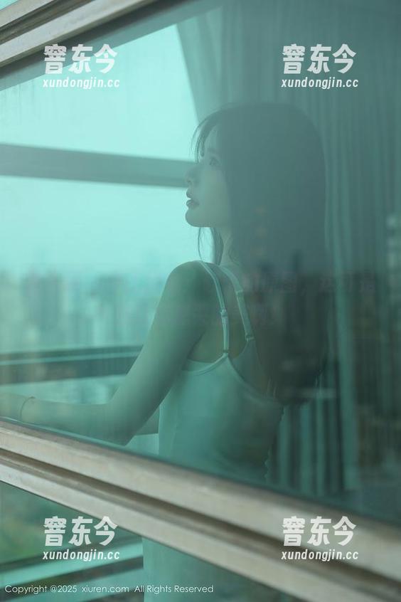 秀人网-软情 秀人网 - 女王降临:软情的原图,这可是会让你想哭的美啊!