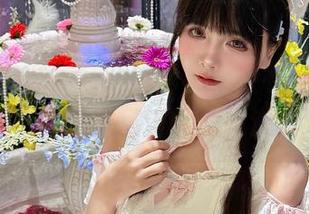 秋山AkI教你如何用网袜解决衣柜的“乏味症”，图包陪你一起逆袭！